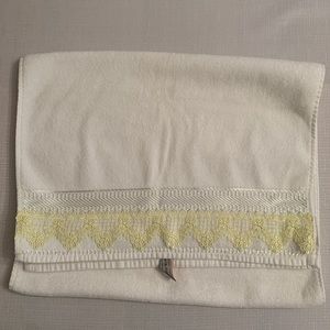 Hand Towel with Grape Lace Trim